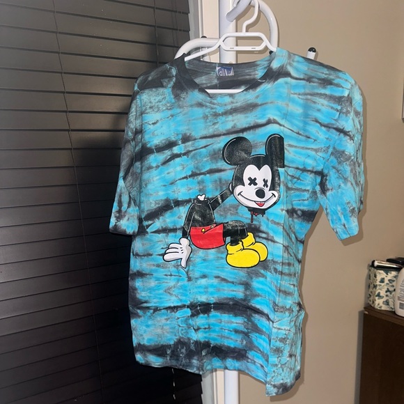 Two graphic tie-dye t-shirts size is medium. - Picture 4 of 4